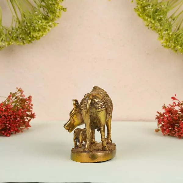 Beautiful Brass Cow With Calf