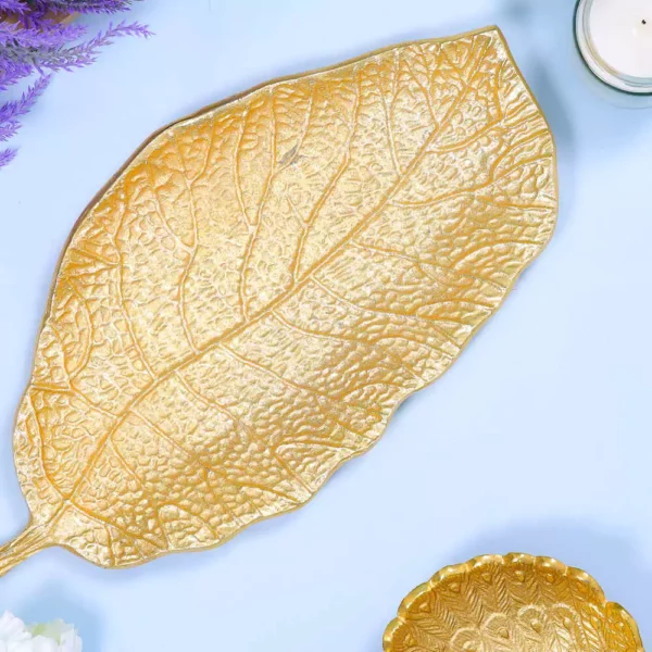 Leaf Pattern Embossed Platter